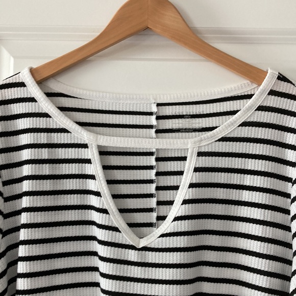 Lane Bryant 22/24 top long sleeves - Picture 4 of 11